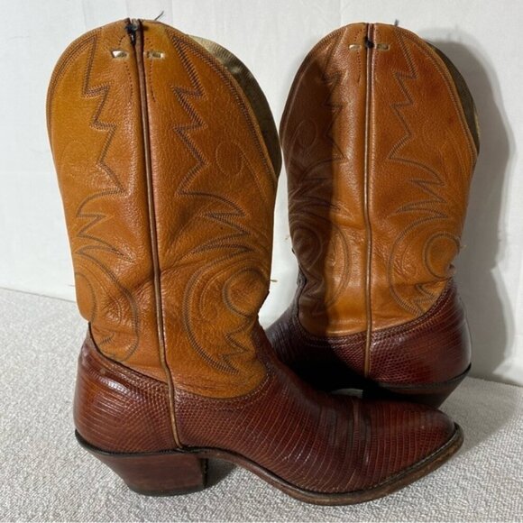 Vintage Leather Western Cowboy Boots With Vibram Soles 8.5 - Picture 9 of 16